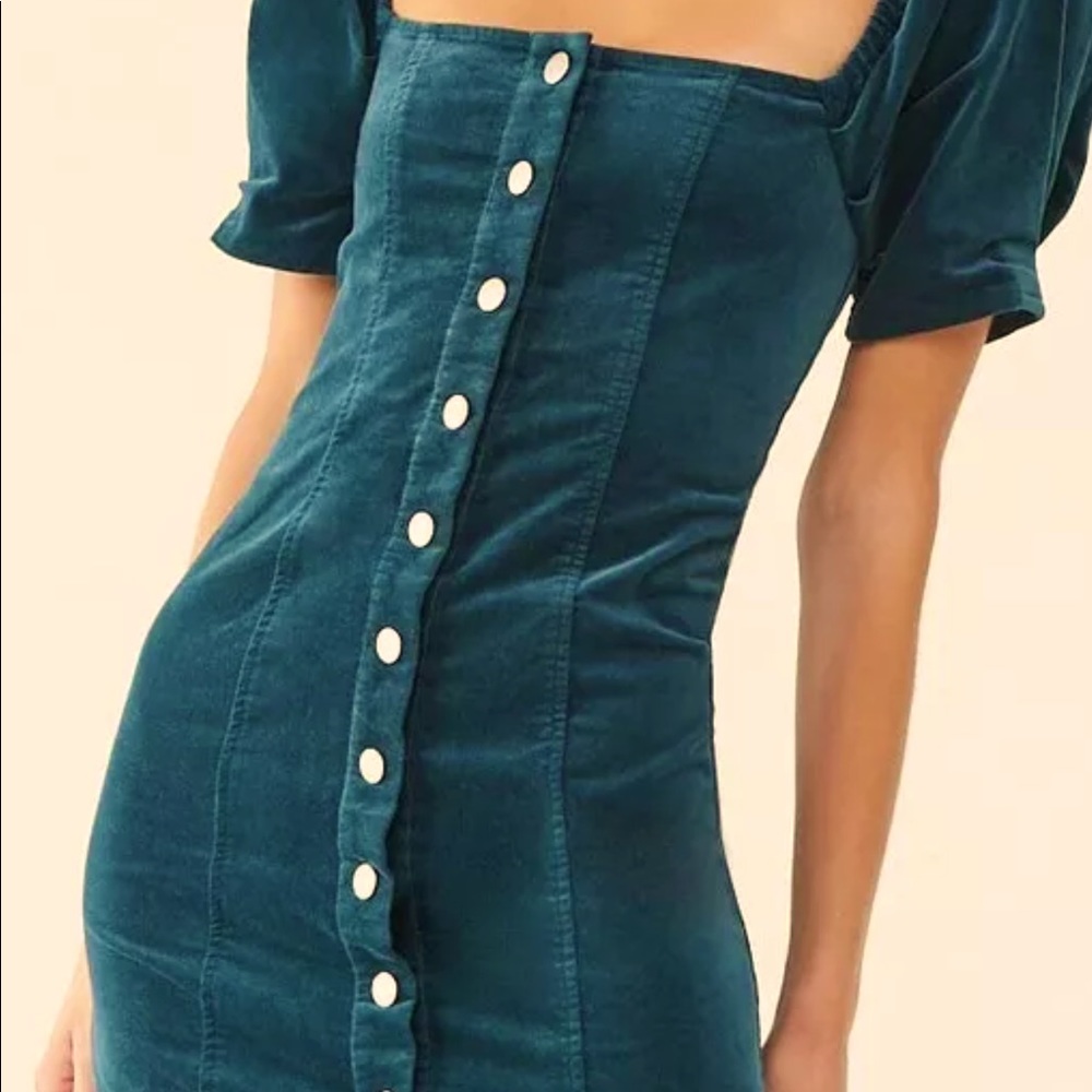 Forever21 puff sleeve button dress